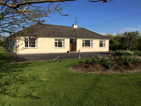 Отель Hawthorn View Bed and Breakfast  Thurles